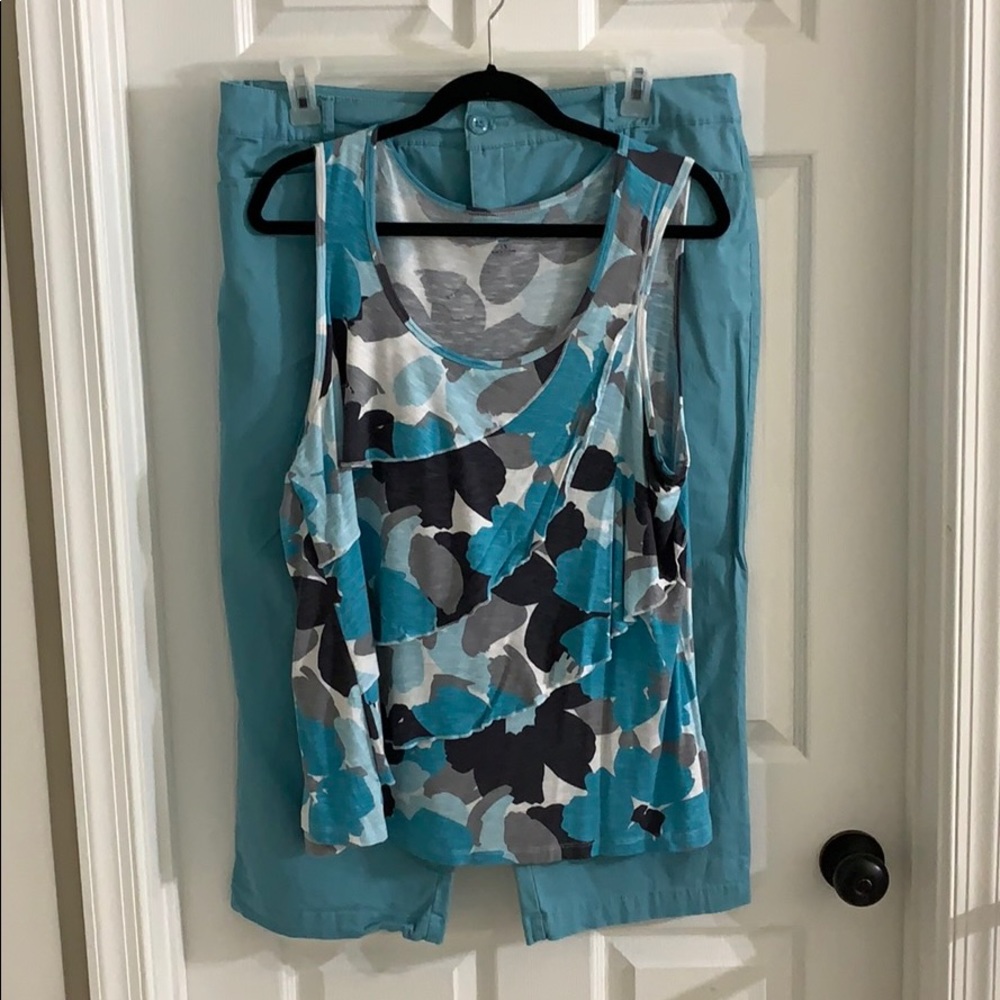 Croft and Barrow tank and Capri outfit